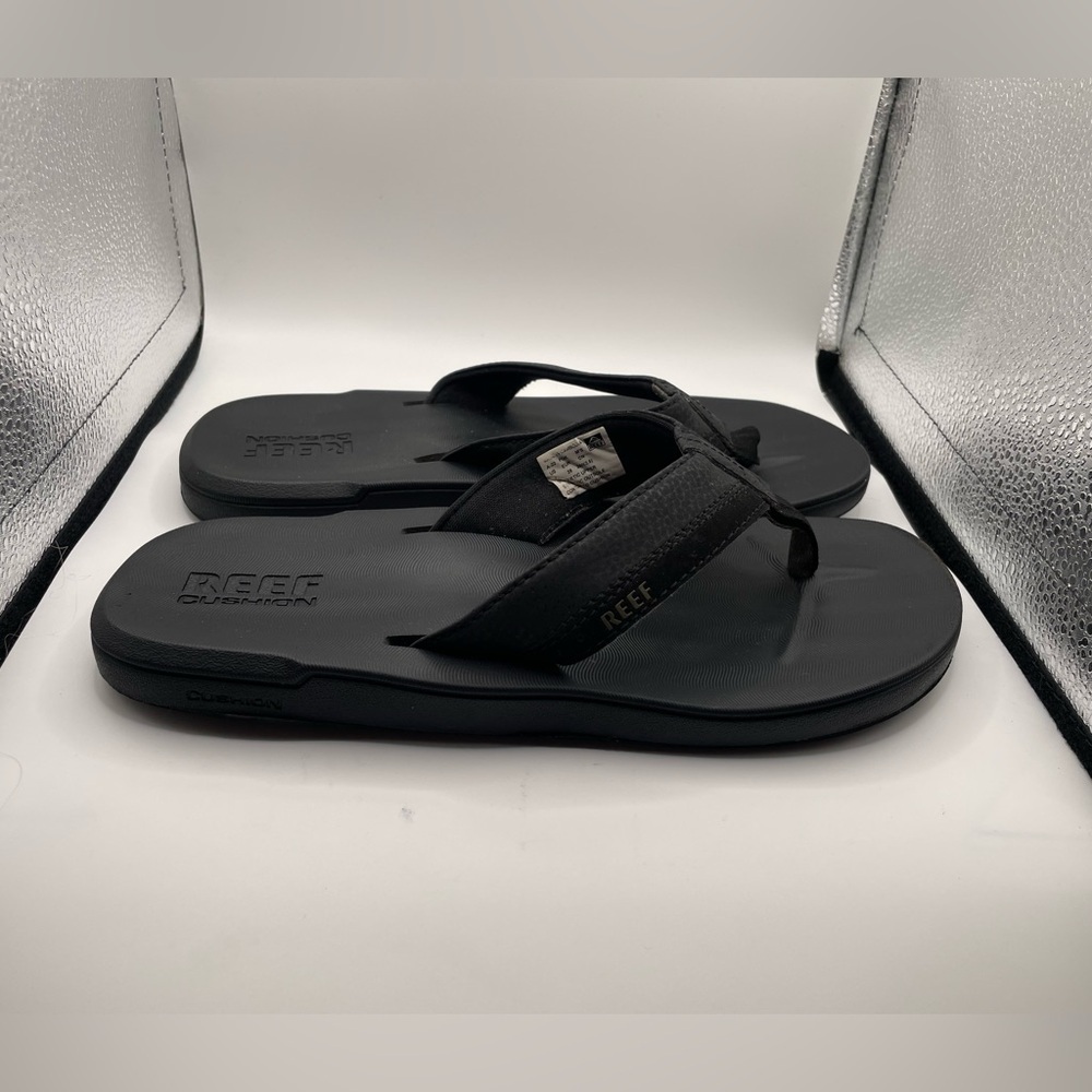 Reef Cushion Men's Black Sandals size 7 - Picture 2 of 10